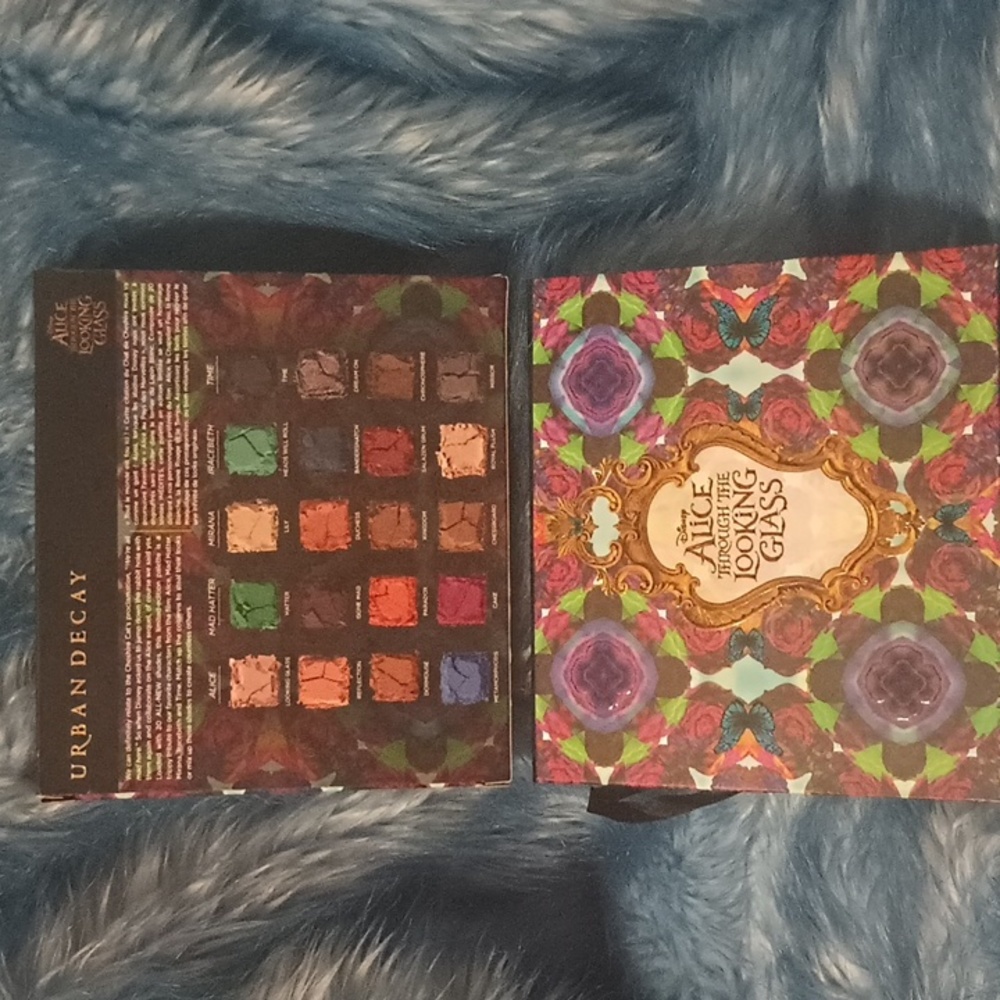 "Alice Through the Looking Glass" Eye Pallet by URBAN DECAY - Picture 3 of 3